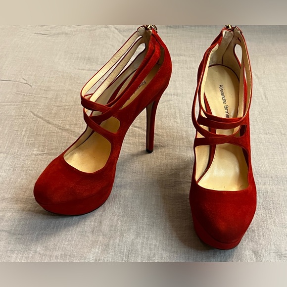 Alexandre Birman Red suede pumps - Picture 1 of 14
